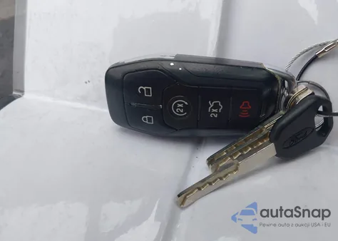 2015 Ford Fusion Titanium z USA, uszkodzony, nr VIN 3FA6P0K95FR247918